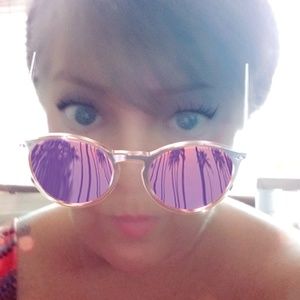 Meet your Posher, Sherri